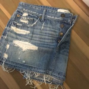 Abercrombie and Fitch ripped jean skirt!! Nwot!